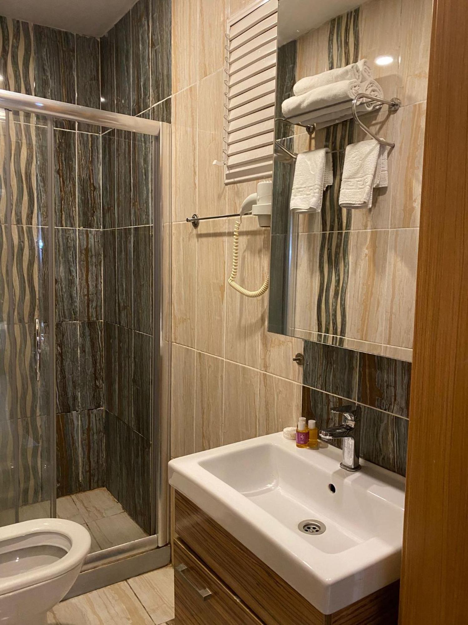 Riverland Suites Apart Hotel 伊斯坦布尔 外观 照片
